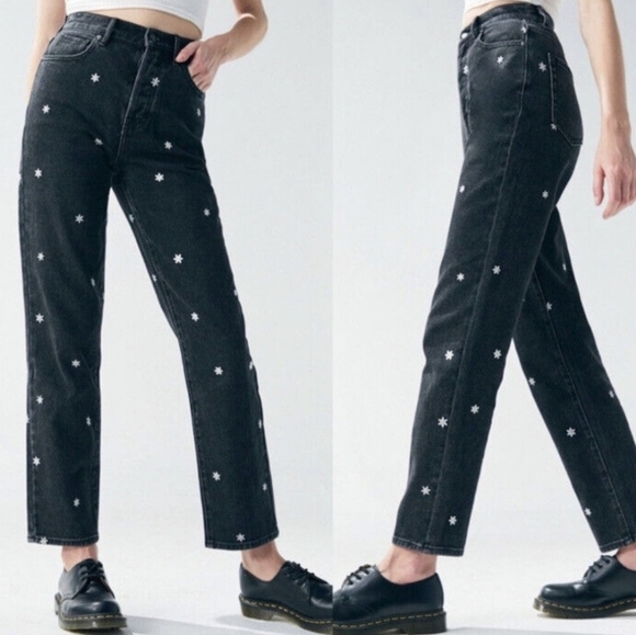 PacSun black daisy floral print button fly straight leg jeans - Picture 1 of 11